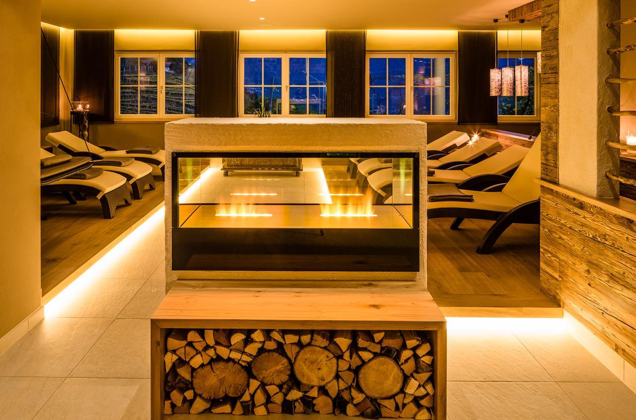 Hotel Am Sonneck Lagundo Bagian luar foto